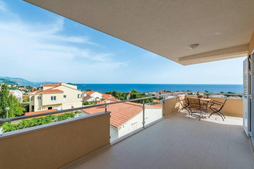 Apartment Belvedere With Magnificent Sea View Terrace Dubrovnik Kültér fotó
